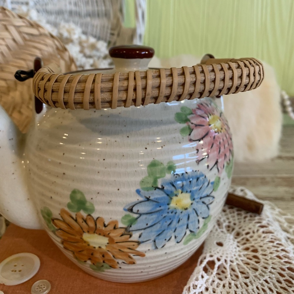 Vintage Wicker + Ceramic Floral Teapot 🫖 Unique Home Decor / Gift / Kitchen - Picture 7 of 10